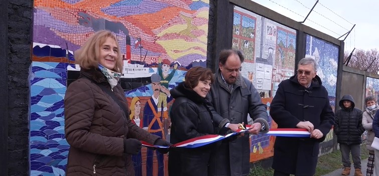 Inauguran mural de cerámica que rinde homenaje a la inmigración croata en Punta Arenas